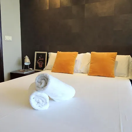 Daire Casa Elena-zona Catedral-parking Gratis By Delabra *